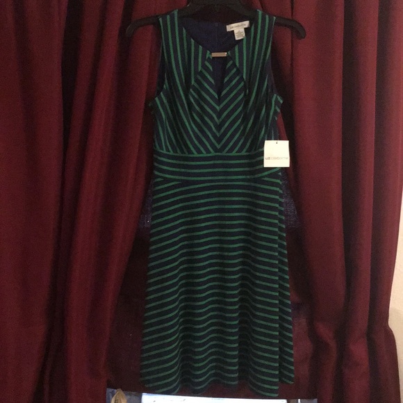 NWT. Liz Claiborne - Picture 1 of 2